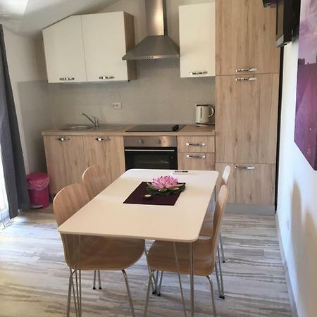 Apartment Josipa Grebastica Phòng bức ảnh
